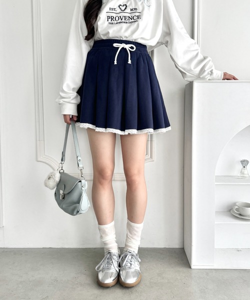 Loueme(ルエム)の「スウェットプリーツミニスカート(スカート・レディース・ネイビー/グレー・FREE)」の7枚目の写真