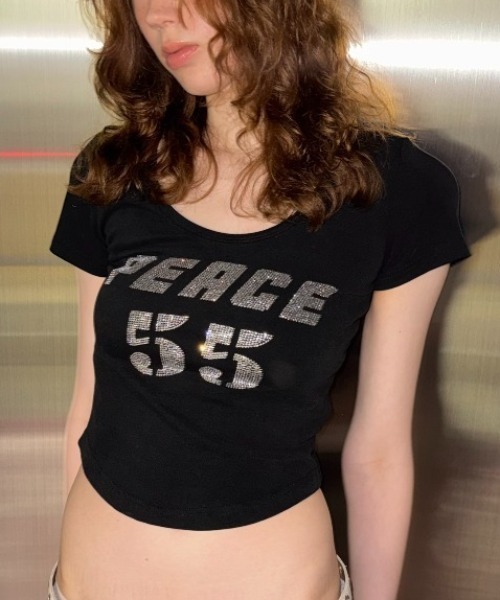 SHAGGIE(シャギー)の「Uネックラインストーン半袖Tシャツ(Tシャツ/カットソー・レディース・ブラック/イエロー/ホワイト・FREE)」の21枚目の写真