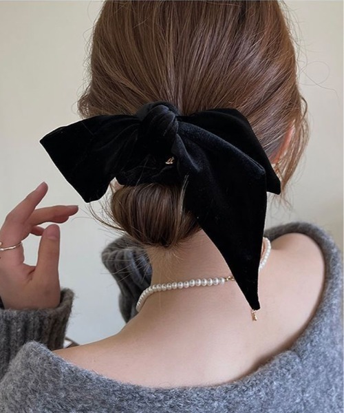 ME☆お値下げ対応します！です。シュシュ　ロゴ入り　リボン　ブラック 親子お揃いプレゼントに！洗えるブラックドットママシュシュ♪