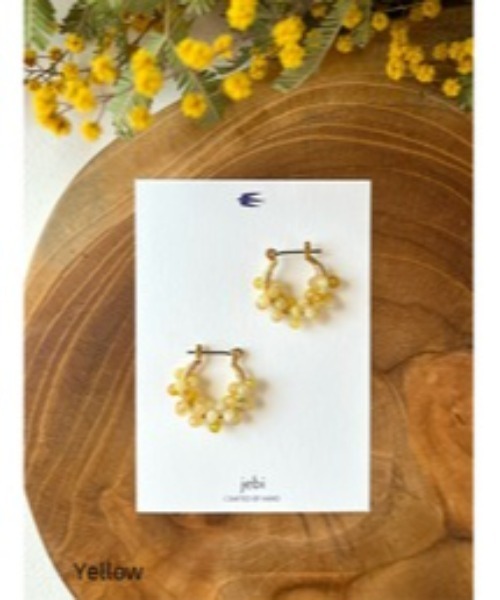 VIBGYOR(ヴィブジョー)の「【jebi】天然石のフープピアス(チタンポスト)(MA)(ピアス(両耳用)・レディース・グレー/ホワイト/ピンク/イエロー/ブラック/ライトブルー・FREE)」の5枚目の写真
