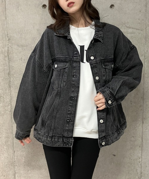 GLAMOROUS JANE（グラマラスジェーン）の「ビックシルエットデニムジャケット（デニムジャケット・レディース・ブラック/ブルー・FREE）」の3枚目の写真