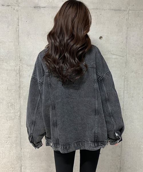 GLAMOROUS JANE（グラマラスジェーン）の「ビックシルエットデニムジャケット（デニムジャケット・レディース・ブラック/ブルー・FREE）」の12枚目の写真