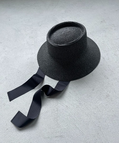 AIC.(エーアイシー)の「ロングリボンワイドブリムペーパーハット/サイズ調節可能(ハット・レディース・ベージュ/ブラック/グレー・FREE)」の4枚目の写真