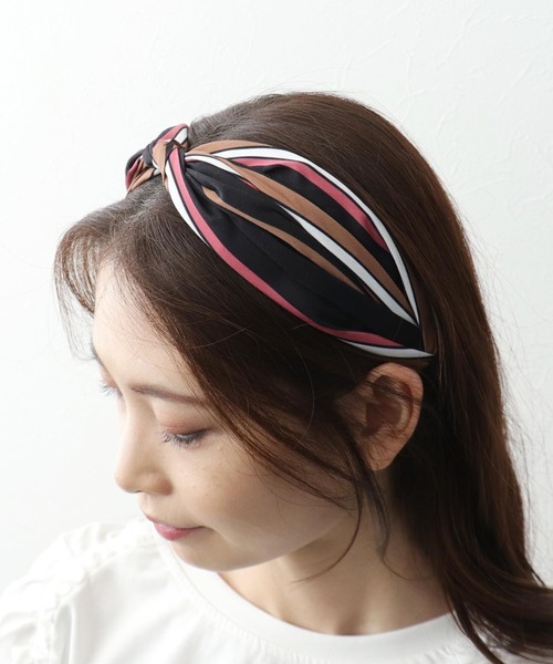 Three Four Time（ｽﾘｰﾌｫｰﾀｲﾑ）の「マルチボーダーカチューシャ（カチューシャ・レディース・ブラック/ブラウン/アイボリー・FREE）」の2枚目の写真