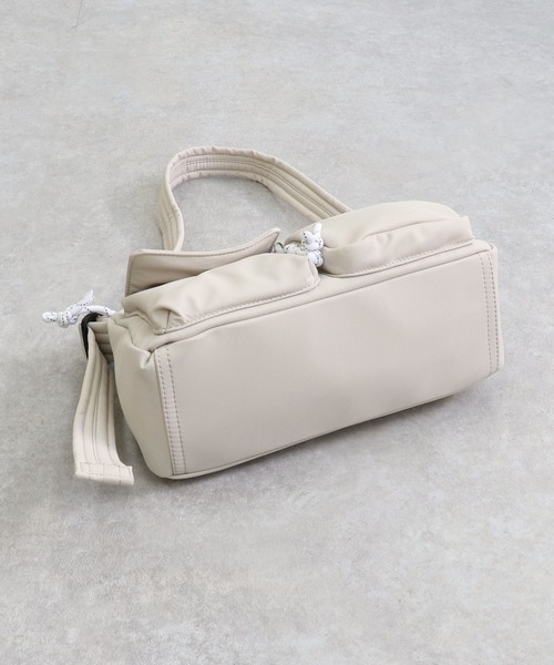 COLDE (コルデ)の「ボックスポケットミニショルダーバッグ(ショルダーバッグ・レディース・ブラック/グレー・FREE)」の7枚目の写真
