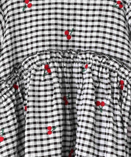 LOWRYS FARM（ローリーズファーム）の「チェリーシシュウワンピース　323727（ワンピース・キッズ・ブラック系その他/ブラック・110cm/120cm/130cm/140cm/150cm）」の12枚目の写真