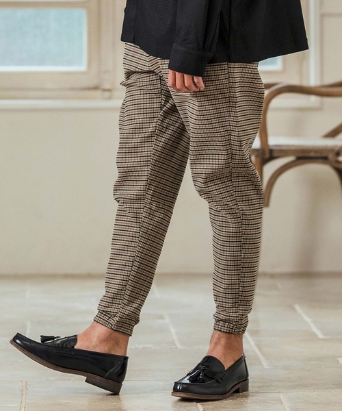 Magine(マージン)の「mp13233- Stretch Check Fabric Tapered Pants チェック柄テーパードパンツ(その他パンツ・メンズ・ベージュ/グレー/ブラック・44/46/48)」の3枚目の写真