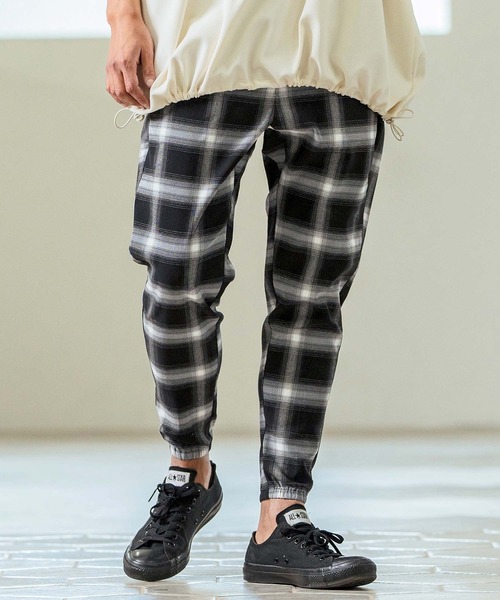 Magine(マージン)の「mp13233- Stretch Check Fabric Tapered Pants チェック柄テーパードパンツ(その他パンツ・メンズ・ベージュ/グレー/ブラック・44/46/48)」の4枚目の写真