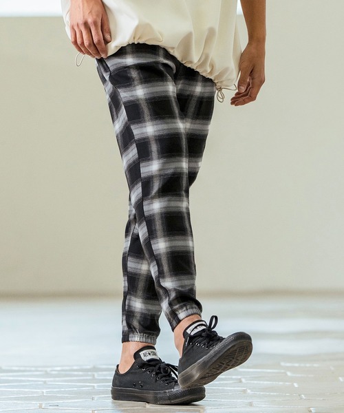 Magine(マージン)の「mp13233- Stretch Check Fabric Tapered Pants チェック柄テーパードパンツ(その他パンツ・メンズ・ベージュ/グレー/ブラック・44/46/48)」の5枚目の写真