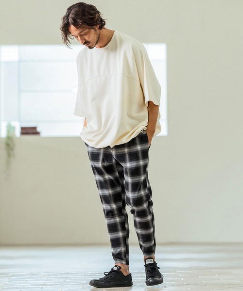 Magine(マージン)の「mp13233- Stretch Check Fabric Tapered Pants チェック柄テーパードパンツ(その他パンツ・メンズ・ベージュ/グレー/ブラック・44/46/48)」の9枚目の写真