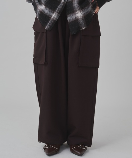 WEGO（ウィゴー）の「WEGO/イージーワイドカーゴスラックス（スラックス・メンズ・ブラック/ダークグレー/ライトベージュ/ブラック系その他2/ブラウン・MEDIUM/LARGE）」の4枚目の写真