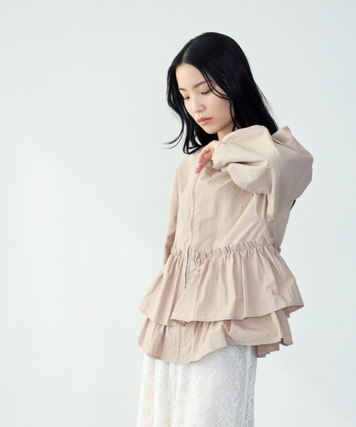 ナイロンペプラムジャケット（ノーカラージャケット）｜Trish