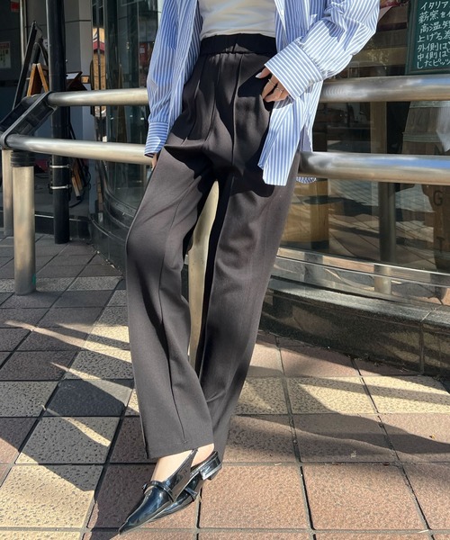 Futier land（フューティアランド）の「ポンチピンタックストレートパンツ（スラックス・レディース・ホワイト/ブラック/チャコールグレー・SMALL/MEDIUM/LARGE）」の14枚目の写真