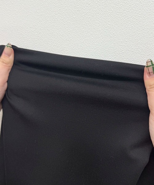 Futier land（フューティアランド）の「ポンチピンタックストレートパンツ（スラックス・レディース・ホワイト/ブラック/チャコールグレー・SMALL/MEDIUM/LARGE）」の22枚目の写真