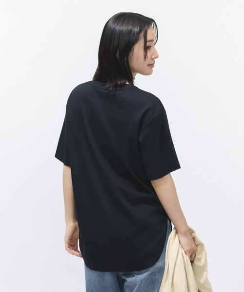 TIGORA(ティゴラ)の「ティゴラ TIGORA UVカットシルキーコットンラウンドテールTシャツ(Tシャツ/カットソー・レディース・ホワイト/ブラック/カーキ・S/M/L/XL)」の6枚目の写真