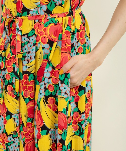 CHILD WOMAN(チャイルドウーマン)の「フルーツ柄 レーヨンエットワンピース(ワンピース・レディース・ブラック・FREE)」の16枚目の写真