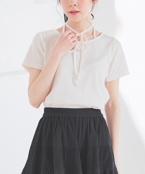 Honeys（ハニーズ）の「ホルター付トップス（Tシャツ/カットソー・レディース・レッド/ブラック/サックスブルー/アイボリー・S/M/L）」の2枚目の写真