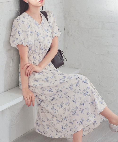 Honeys（ハニーズ）の「ボリューム袖ワンピース（ワンピース・レディース・ホワイト系その他/サックスブルー系/ピンク系その他/ブラック系その他・3L/L/LL/M/S）」の2枚目の写真