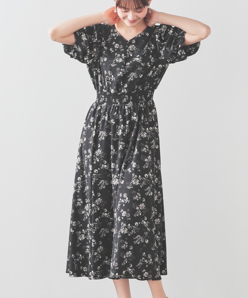 Honeys（ハニーズ）の「ボリューム袖ワンピース（ワンピース・レディース・ホワイト系その他/サックスブルー系/ピンク系その他/ブラック系その他・3L/L/LL/M/S）」の12枚目の写真