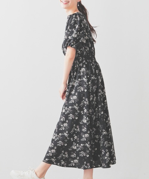 Honeys（ハニーズ）の「ボリューム袖ワンピース（ワンピース・レディース・ホワイト系その他/サックスブルー系/ピンク系その他/ブラック系その他・3L/L/LL/M/S）」の13枚目の写真