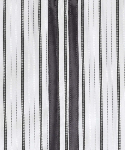 n'OrLABEL（ノアールレーベル）の「『サイドラインストライプシャツ』（シャツ/ブラウス・レディース・オフホワイト/ブルー/ネイビー/グリーン・FREE）」の20枚目の写真