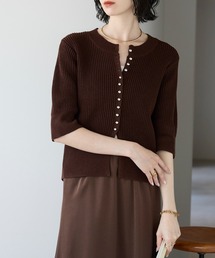 each（イーチ）の「ミニスタッズボタンサマーニット5分袖コンパクトカーデ（カーディガン/ボレロ）」