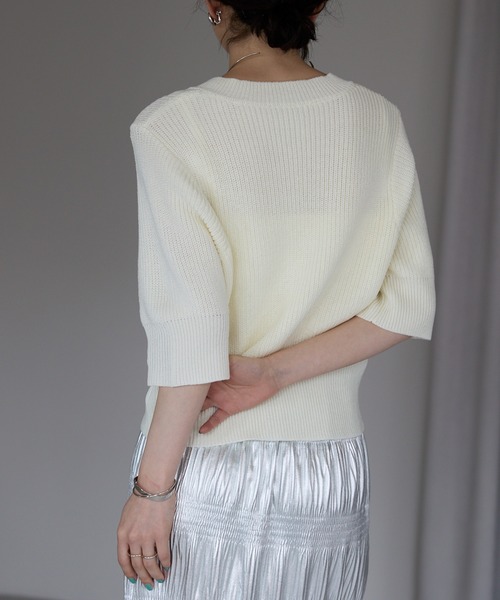 each（イーチ）の「ミニスタッズボタンサマーニット5分袖コンパクトカーデ（カーディガン/ボレロ・レディース・ブルー/ネイビー/ホワイト・FREE）」の20枚目の写真