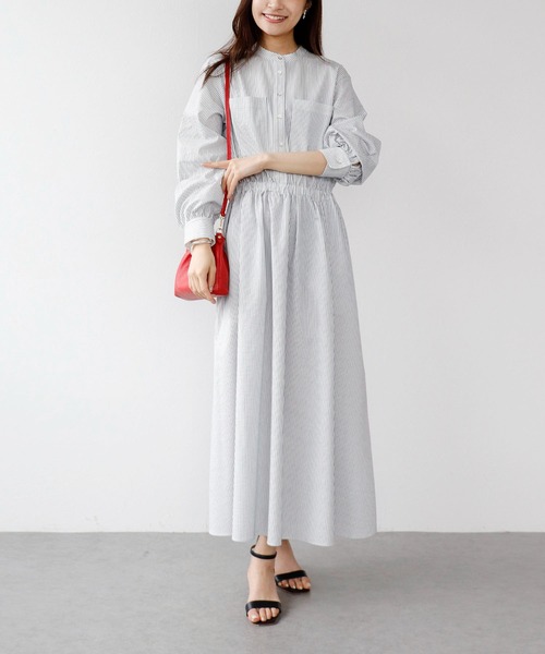 Jines（ジネス）の「サッカーストライプシャツワンピース（ワンピース・レディース・ライトグレー/ネイビー・38）」の2枚目の写真