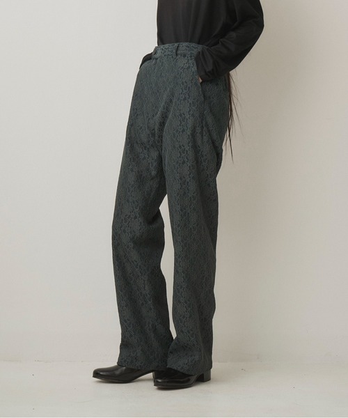 Juha(ユハ)の「BONDED LACE TAPERED PANTS(スラックス・メンズ・グリーン/ブラック・2/3/4)」の2枚目の写真
