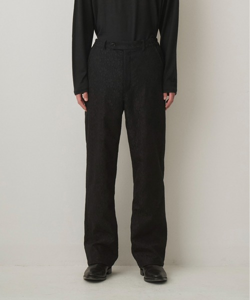 Juha(ユハ)の「BONDED LACE TAPERED PANTS(スラックス・メンズ・グリーン/ブラック・2/3/4)」の1枚目の写真