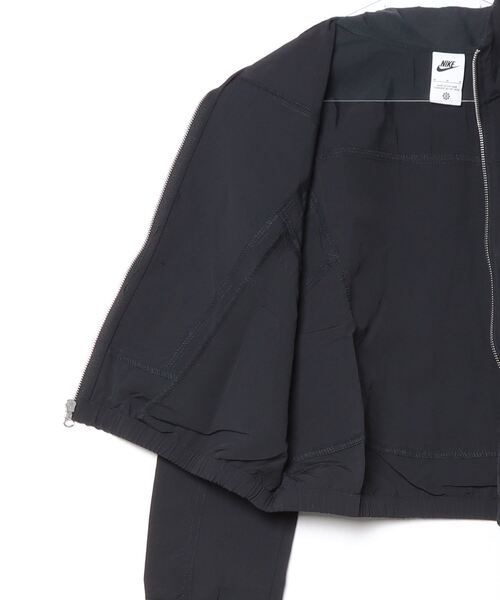 NIKE(ナイキ)の「NIKE AS W NSW EVRTHNG WVN RPL UV / ナイキ ウィメンズ NSW エブリシング ウーウ゛ン RPL UV 【SP】(ナイロンジャケット・レディース・ブラック/ホワイト・M/L)」の16枚目の写真