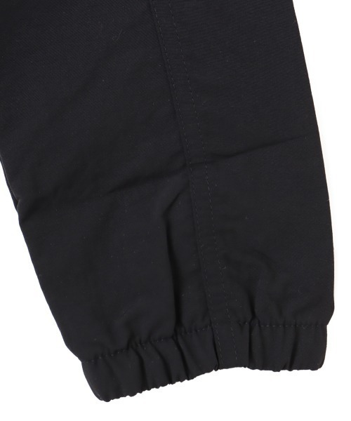 NIKE(ナイキ)の「NIKE AS W NSW EVRTHNG WVN RPL UV / ナイキ ウィメンズ NSW エブリシング ウーウ゛ン RPL UV 【SP】(ナイロンジャケット・レディース・ブラック/ホワイト・M/L)」の15枚目の写真