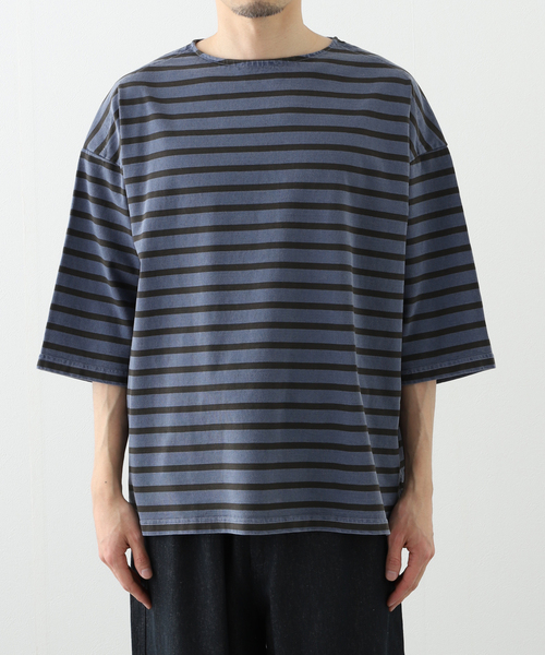 JOURNAL STANDARD J.S HOMESTEAD(ジャーナルスタンダードホームステッド)の「J.S.Homestead / ピグメントボーダー ボートネックTシャツ(Tシャツ/カットソー・メンズ・ブルー系その他/ベージュ/グレー・MEDIUM/LARGE)」の4枚目の写真