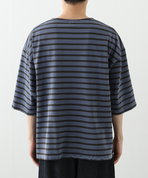 JOURNAL STANDARD J.S HOMESTEAD(ジャーナルスタンダードホームステッド)の「J.S.Homestead / ピグメントボーダー ボートネックTシャツ(Tシャツ/カットソー・メンズ・ブルー系その他/ベージュ/グレー・MEDIUM/LARGE)」の6枚目の写真
