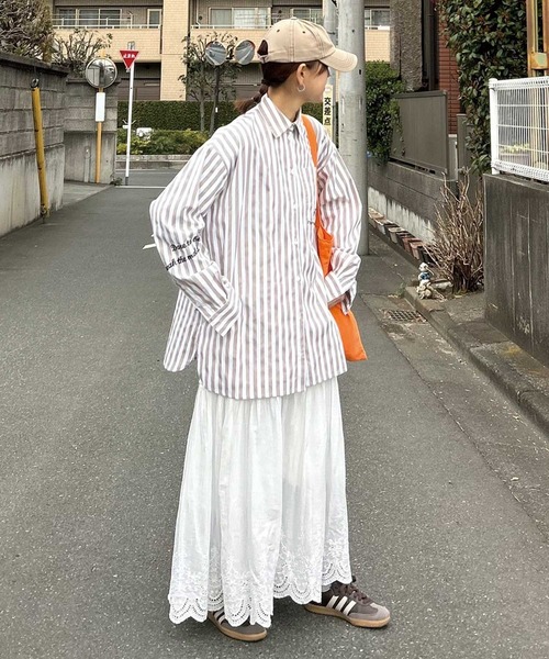 CORNERS by KR（コーナーズバイケーアール）の「【CORNERS by KR】刺繍ストライプオーバーシャツ（シャツ/ブラウス・レディース・ベージュ/ブルー/ネイビー・M）」の15枚目の写真