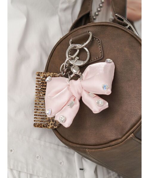 jouetie（ジュエティ）の「リボンモチーフチャーム（チャーム・レディース・ピンク/ブラック/ブルー・FREE）」の7枚目の写真