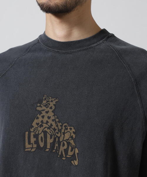 REMI RELIEF（レミレリーフ）の「REMI RELIEF(レミレリーフ)別注 SP加工8/天竺ラグランT(LEOPARDS)（Tシャツ/カットソー・メンズ・ブラック・M/L/XL）」の5枚目の写真