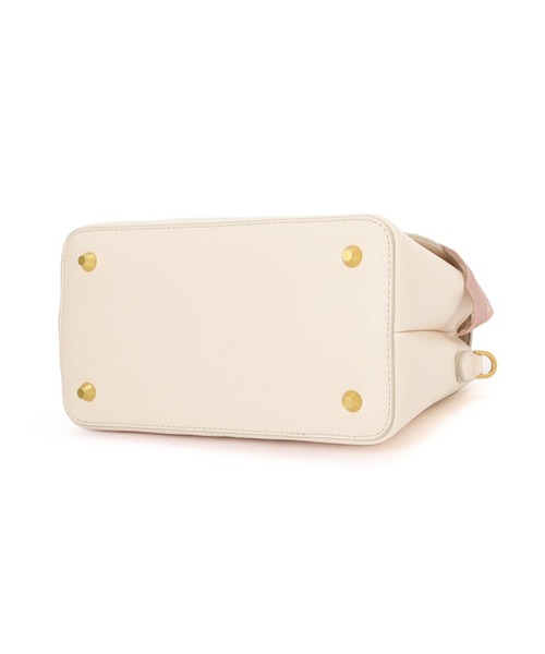 JILL by JILL STUART（ジルバイジルスチュアート）の「Link J スカーフフラップバッグ（ハンドバッグ・レディース・ブラック/アイボリー・FREE）」の9枚目の写真