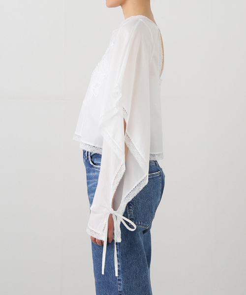 FUMIE TANAKA（フミエタナカ）の「【FUMIE TANAKA(フミエタナカ)】squaer lace P/O：ブラウス（シャツ/ブラウス・レディース・ホワイト・2）」の7枚目の写真