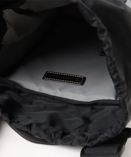 master-piece(マスターピース)の「【master-piece /マスターピース】 HugSack Drawstring Shoulder Bag M(ショルダーバッグ・メンズ・グレー/ブラック/サックスブルー・FREE)」の6枚目の写真