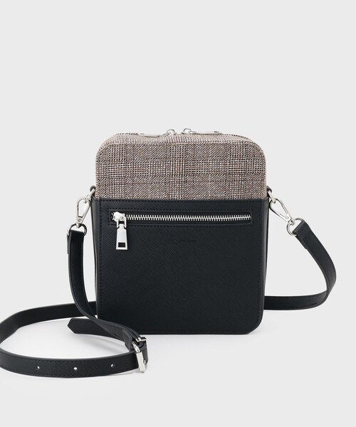 tk.TAKEO KIKUCHI（ティーケータケオキクチ）の「バイカラースクエアショルダーバッグ（ショルダーバッグ・メンズ・ブラック系4/ブラック系/ベージュ系その他7/ベージュ系1/グレー系1/ベージュ系2/ブラック系2・00）」の7枚目の写真