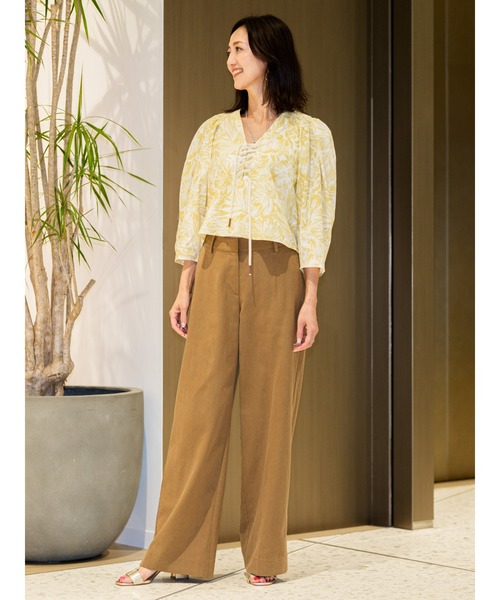 Banana Republic(バナナリパブリック)の「ミッドライズ ワイドレッグ パンツ(その他パンツ・レディース・ブラック/ブラウン/グレー/オリーブ/アイボリー・M/S/XS/L)」の8枚目の写真