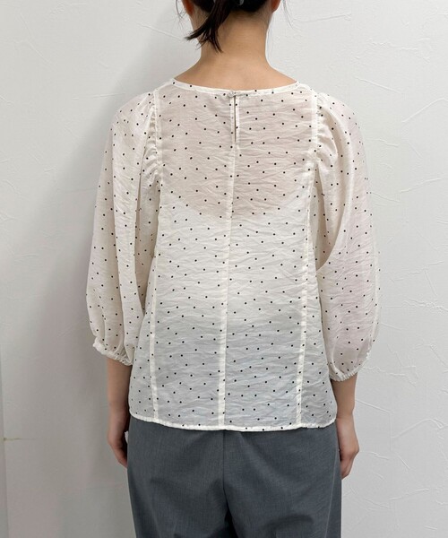 fredy emue（フレディエミュ）の「ドットボリューム袖ブラウス（シャツ/ブラウス・レディース・グリーン系その他/ブラック系その他/ホワイト系その他・38）」の8枚目の写真