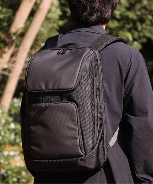 ZERO HALLIBURTON(ゼロハリバートン)の「デイトン デイパック B4収納 14.0インチPC収納 81571(ビジネスバッグ・メンズ・ネイビー/ブラック・FREE)」の20枚目の写真