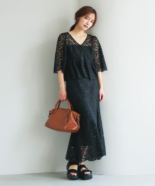 mysty woman(ミスティウーマン)の「2WAYスカラップレースブラウス 497243(シャツ/ブラウス・レディース・オフホワイト/ブラック/ベージュ・FREE)」の13枚目の写真