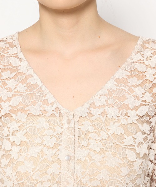 mysty woman(ミスティウーマン)の「2WAYスカラップレースブラウス 497243(シャツ/ブラウス・レディース・オフホワイト/ブラック/ベージュ・FREE)」の18枚目の写真