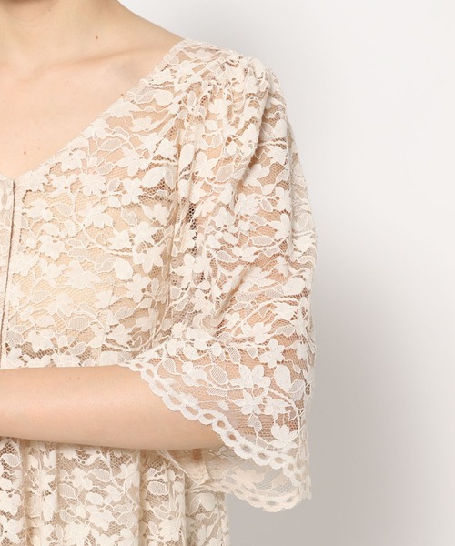 mysty woman(ミスティウーマン)の「2WAYスカラップレースブラウス 497243(シャツ/ブラウス・レディース・オフホワイト/ブラック/ベージュ・FREE)」の19枚目の写真