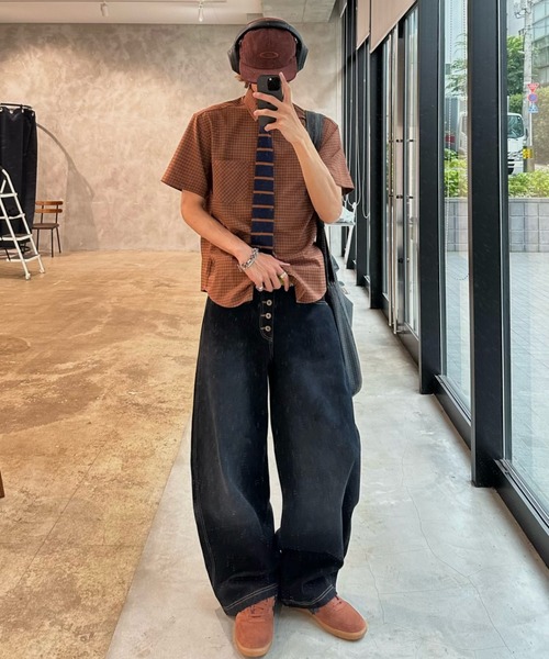 INTER FACTORY(インターファクトリー)の「はる - ボタンフライワイドデニムパンツ - made in INTER FACTORY(デニムパンツ・メンズ・ブラウン/インディゴブルー・MEDIUM/LARGE)」の18枚目の写真