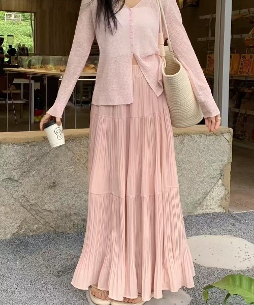 FINEnough(ファインナフ)の「消しプリーツ3段ティアードロングスカート(スカート・レディース・ラベンダー/アイボリー/ピンク/イエロー/ブルー/ブラック・FREE)」の7枚目の写真