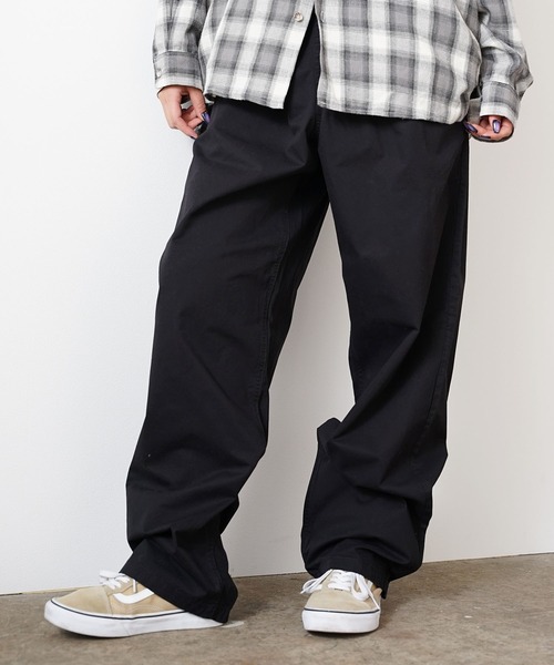 VANS（バンズ）の「VANS/ヴァンズ M RANGE BAGGY TAPERED ELASTIC WAIST PANT バギーテーパードパンツ（チノパンツ・レディース・ブラック・M）」の4枚目の写真